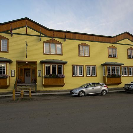 Aurora Inn Dawson City Exterior foto