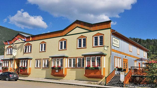 Aurora Inn Dawson City Exterior foto